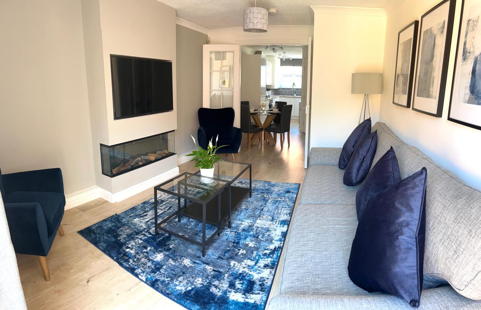 3 Bedroom - 2 Bathroom Townhouse In Corstorphine Near Murrayfield Stadium - Direct Bus To Edinburgh City Centre In 20 Minutes - Two Private Parking Spaces - Private Sunny Garden - Recently Refurbished Kültér fotó
